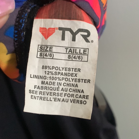 Workout tank - Picture 6 of 7